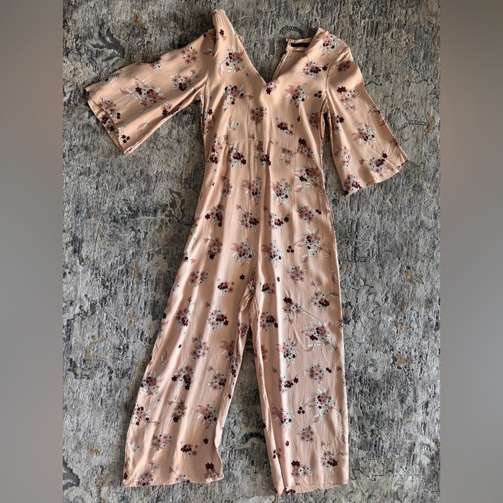 MASSIMO DUTTI JUMPSUIT SIZE 2 / flower pattern / short sleeve